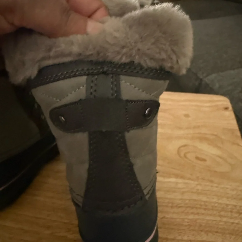 Kids Boots - Brown and Pink new without tag